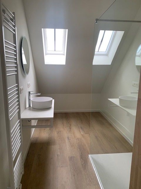 Badkamer spiegel reflectie